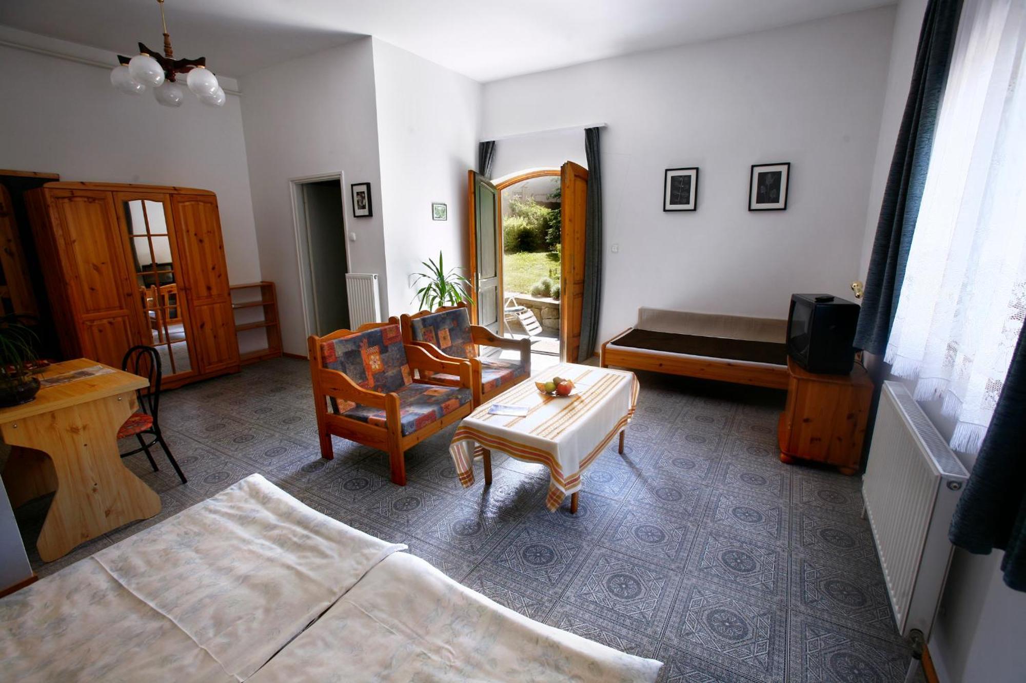 Hotel Keszi Panzio à Budakeszi Extérieur photo