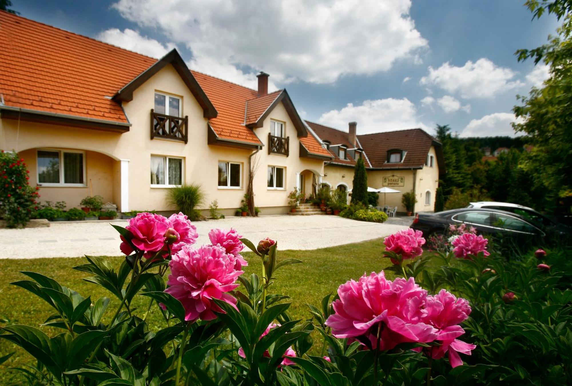 Hotel Keszi Panzio à Budakeszi Extérieur photo