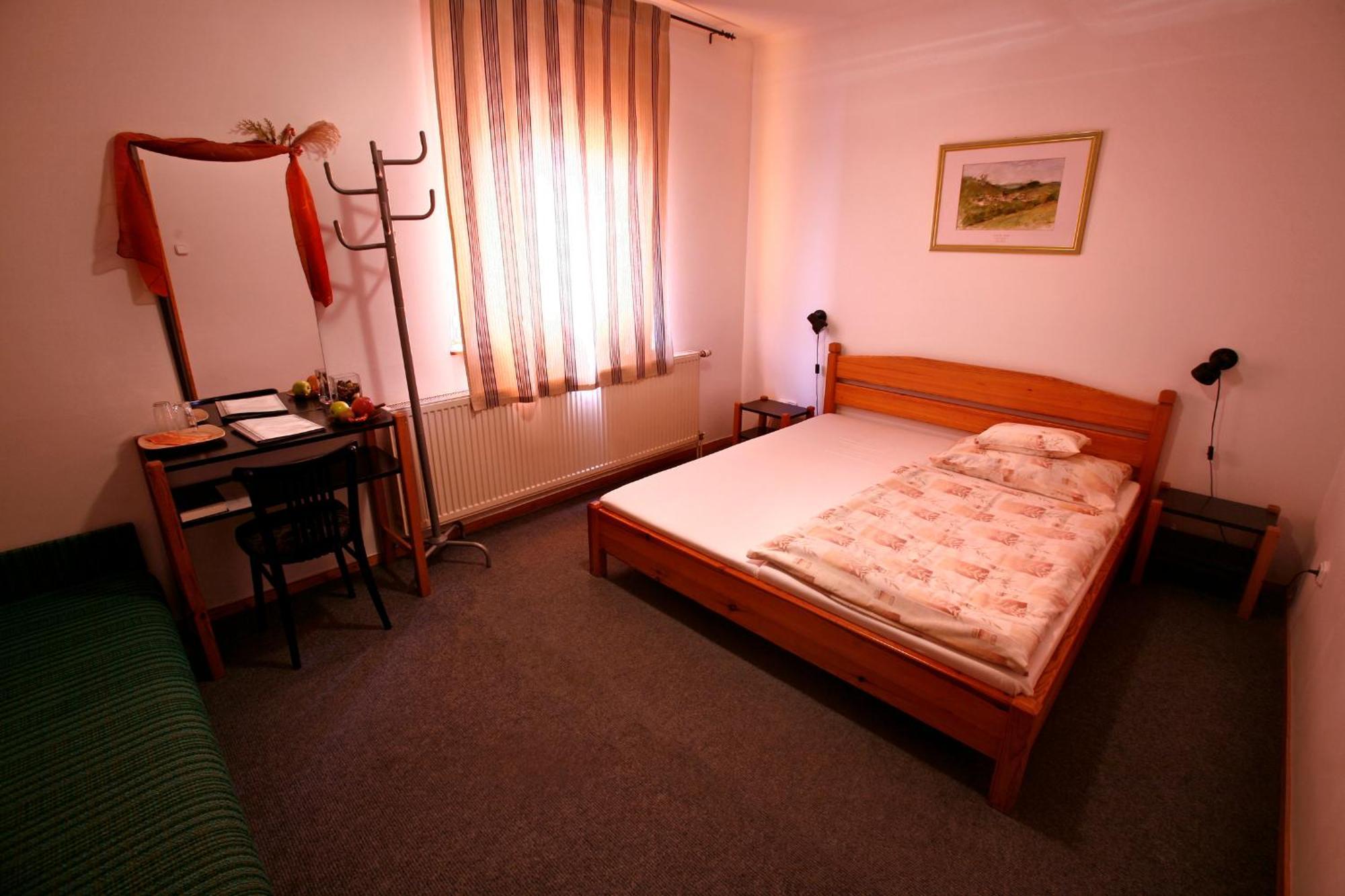 Hotel Keszi Panzio à Budakeszi Extérieur photo