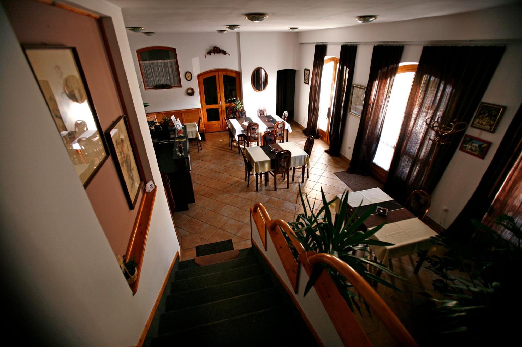 Hotel Keszi Panzio à Budakeszi Extérieur photo