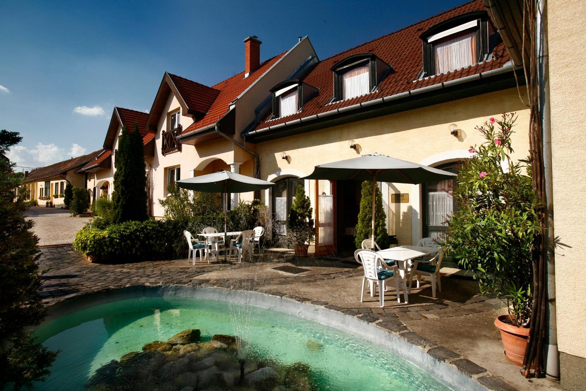 Hotel Keszi Panzio à Budakeszi Extérieur photo